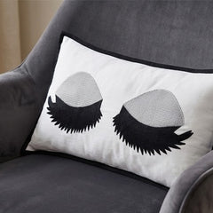 Cute Eye Lash Design Decorative Cotton Cushion Cover
