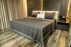 Mega Dot Bedspread