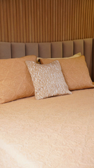 Golden Grace Quilt Set