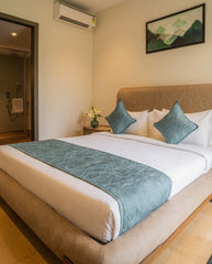 Verdant Shell Luxe Bed Runner