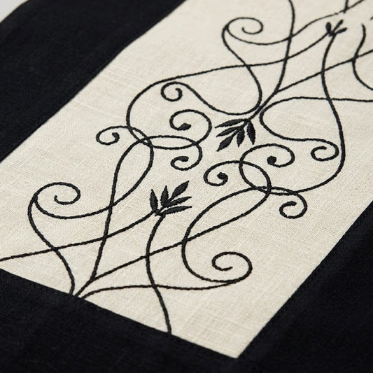 Luxurious Dining Fine Embroidered Table Runner with Matching Placemats