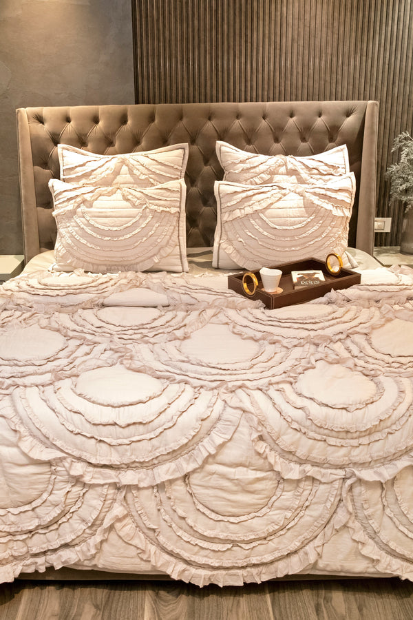 Circular Frilled Bedspread