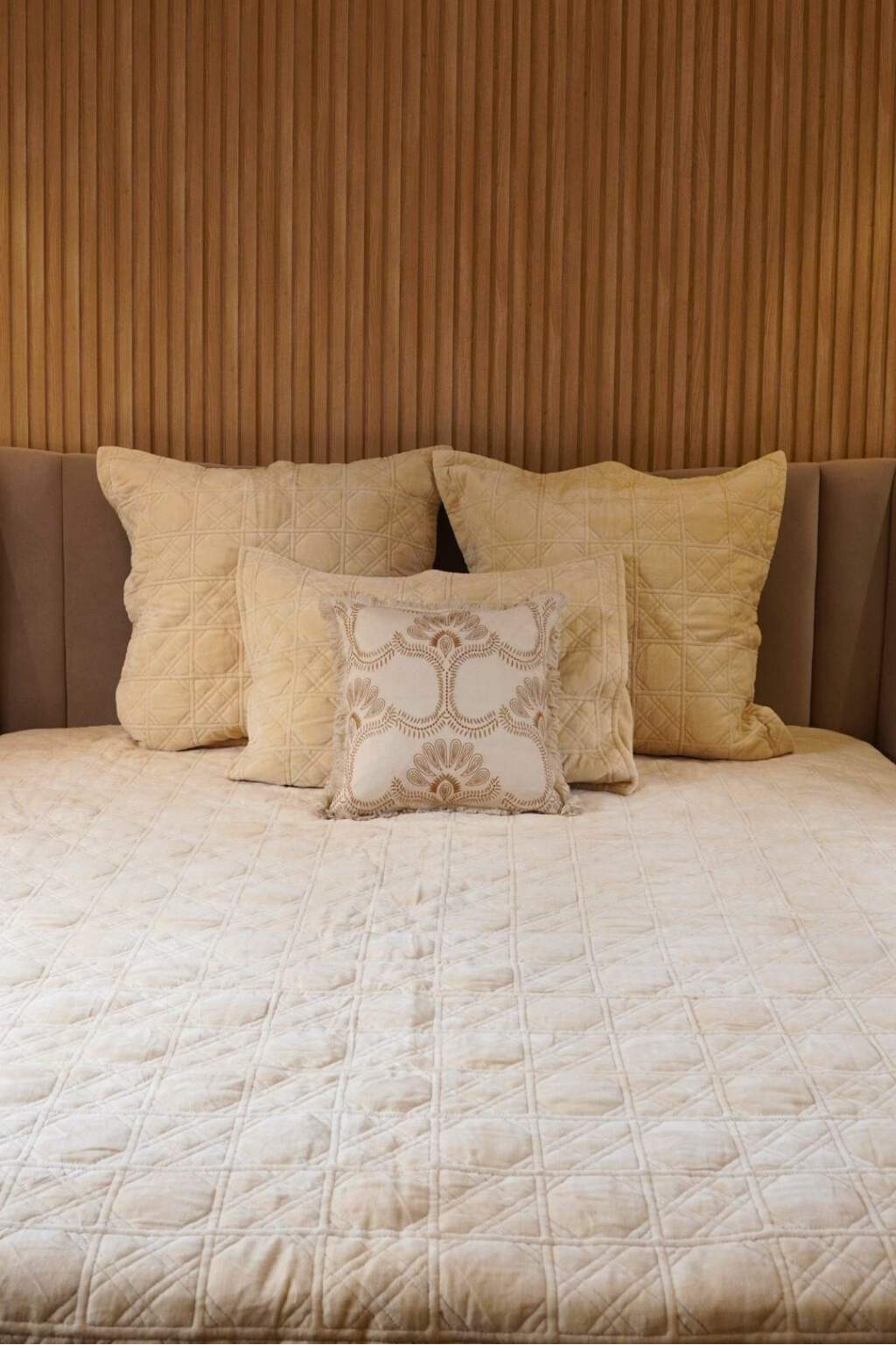 Sandstone Bedding Set